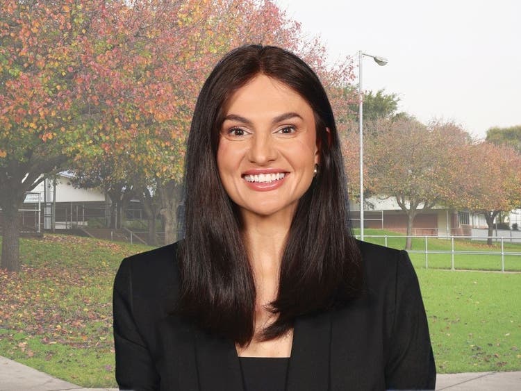 Deputy Prinipal Ms Laura Seymour